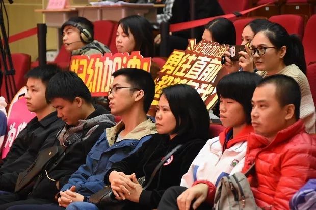 比赛中出现技惊四座一役，全场观众陶醉其中的简单介绍